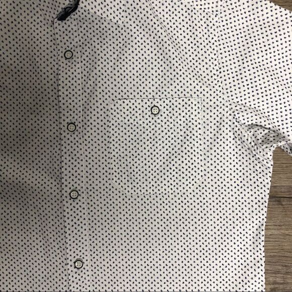 Burnside Men’s Short Sleeved Dress shirt, white with small blue pattern Sz S - Picture 2 of 5